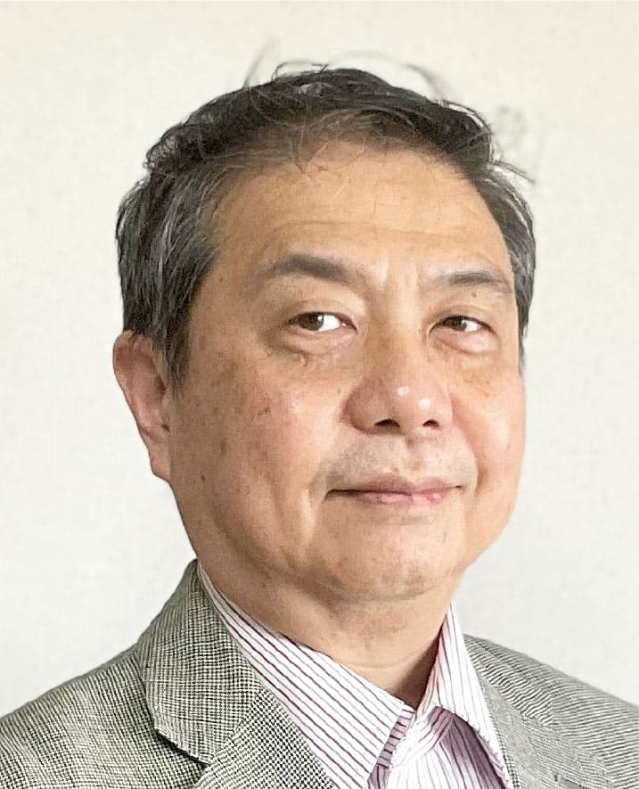 山田 英史