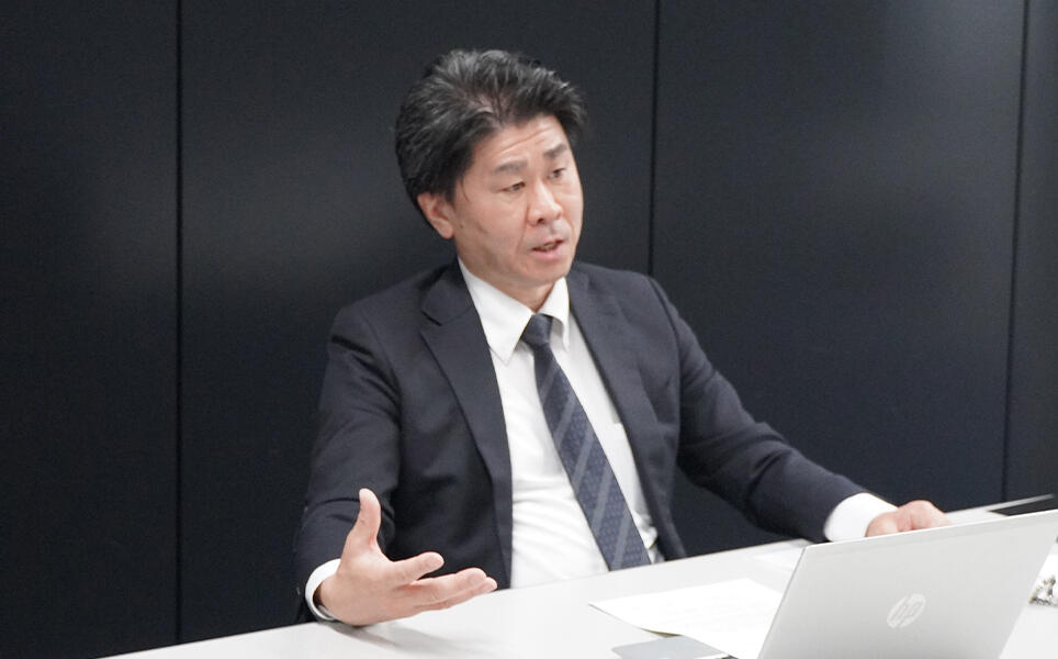 「可視化・最適化に向けた意識改革とCLOの役割」インタビューの様子1