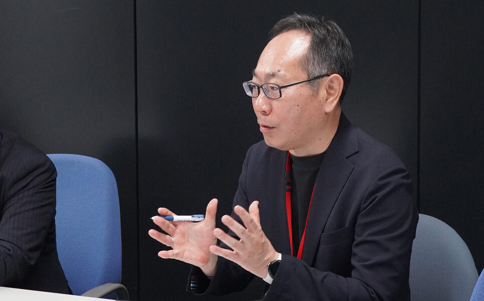 「可視化・最適化に向けた意識改革とCLOの役割」インタビューの様子2