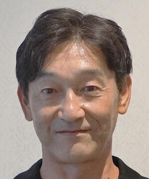 團野 晃